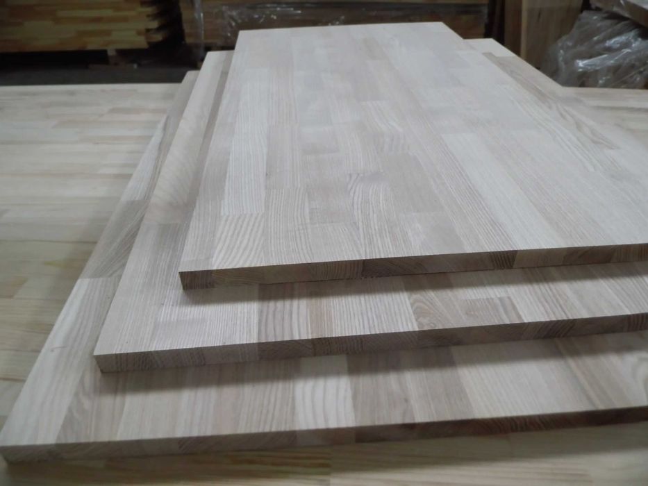 Мебельний щит ясеневий цільноламельни і зрощений. Фаска, заокруглення