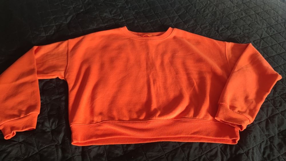 Pomarańczowa bluza Sinsay