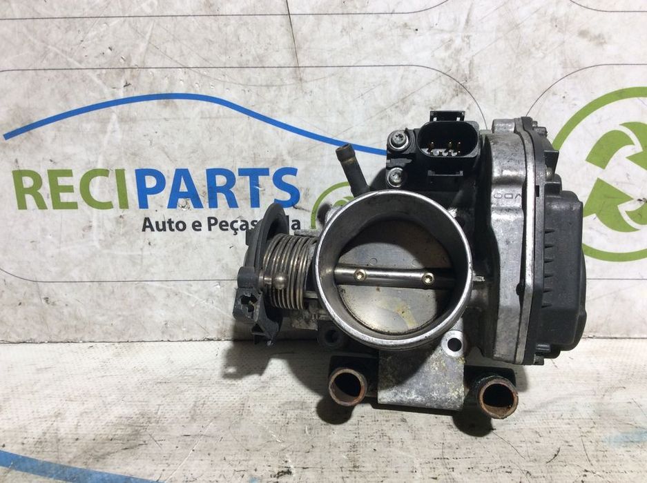 Corpo de borboleta Audi A4 1.6i Ref. 058133063