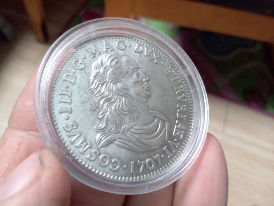 Moneta talar pater 1707 cosmvs lll