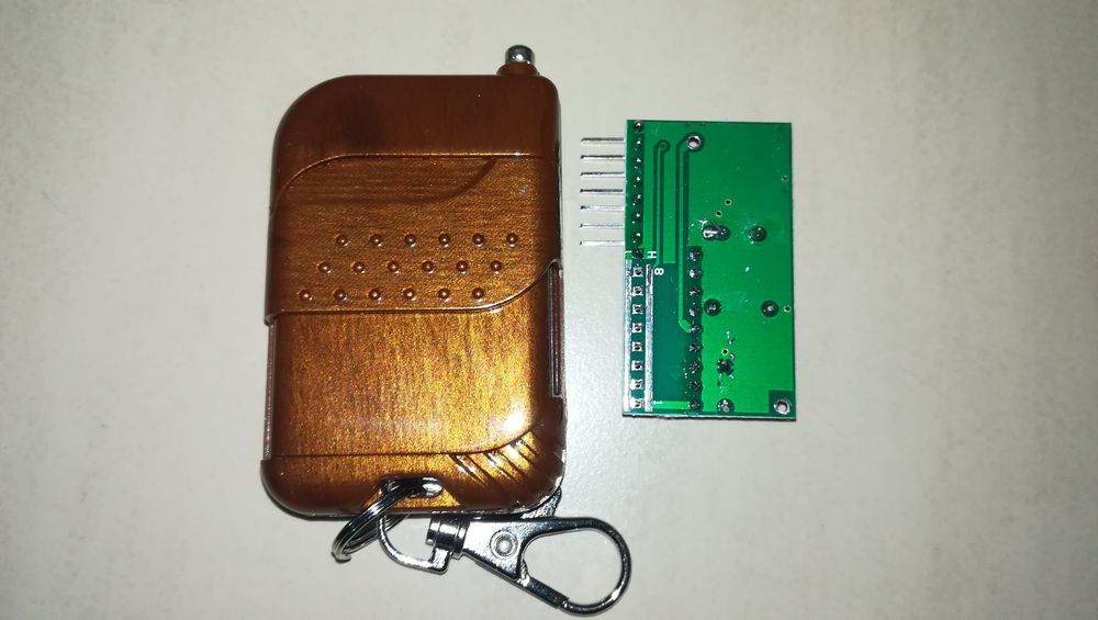 Kit controlo remoto 4 saidas 433MHz YK0464873965347329121