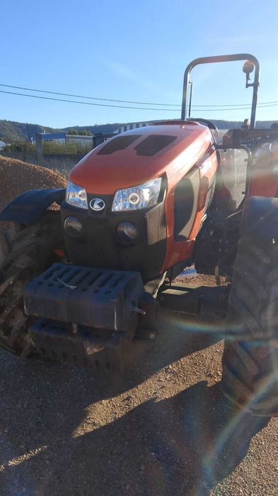 Trator KUBOTA M5-112 Semi-Novo