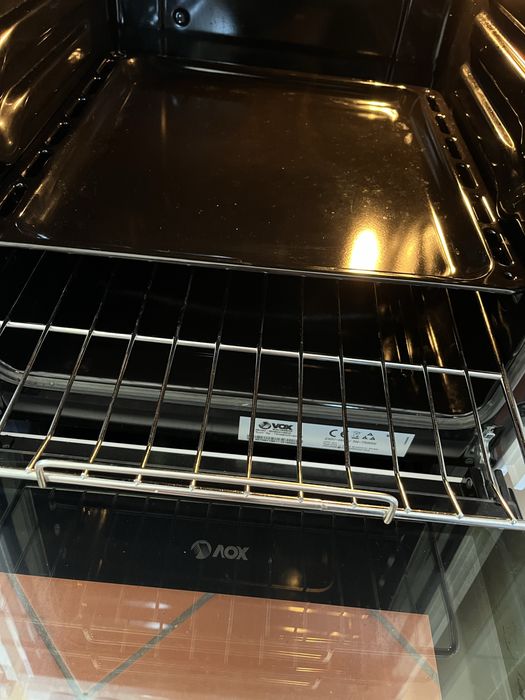 Fogão elétrico Vox - como novo. Comprado em Julho de 2025