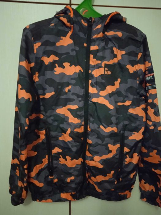 Вітровка , легка куртка 12років, зріст 152