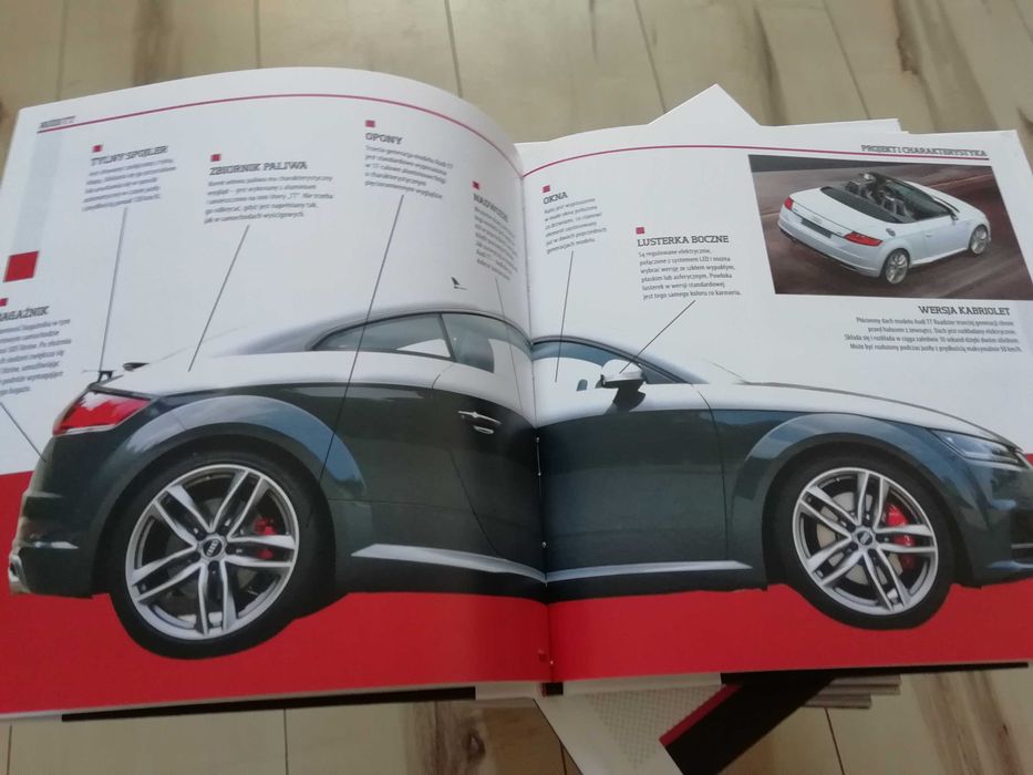 Kolekcja książek z serii Kultowe Auta