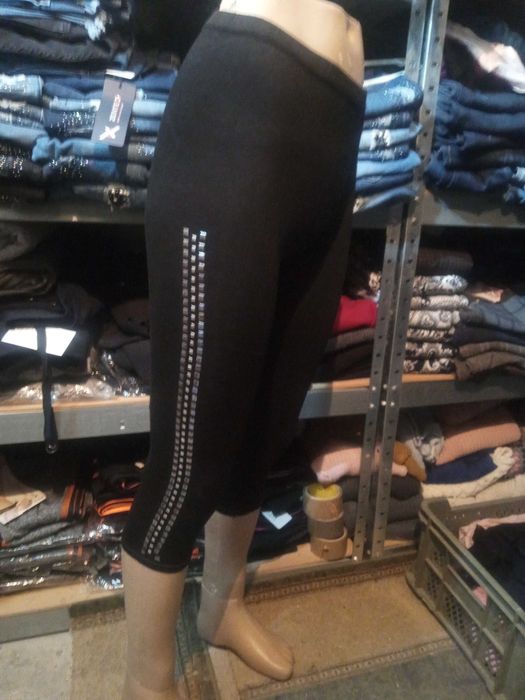 Leginsy 3/4 z cekinami