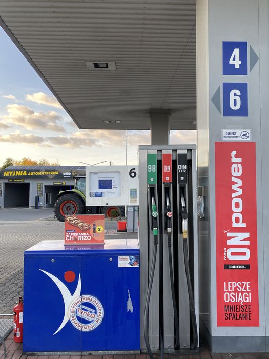 Dystrybutory paliwowe MM Petro + dystrybutor na części