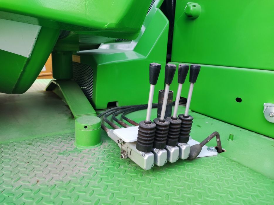 Самохідний повнопривідний бетонозмішувач MERLO DBM 2500-XS