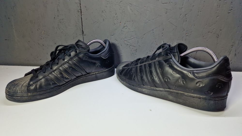 Adidas розмір 44 2/3