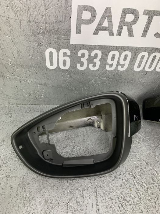 Рамка дзеркала Фольцваген Пассат Б7 / Джетта 6 / НМС 2 / ЦЦ капля