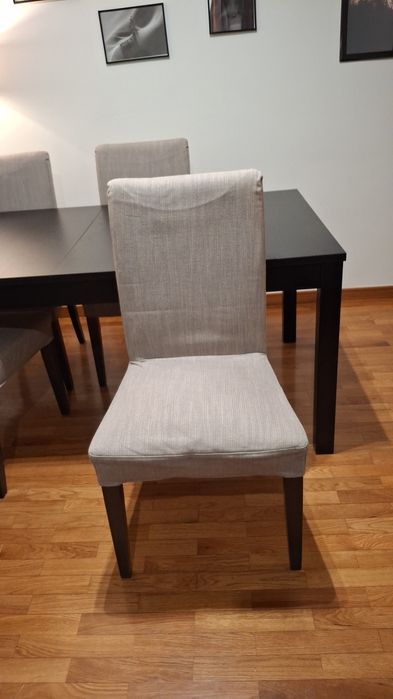 Mesa BJURSTA + Cadeiras