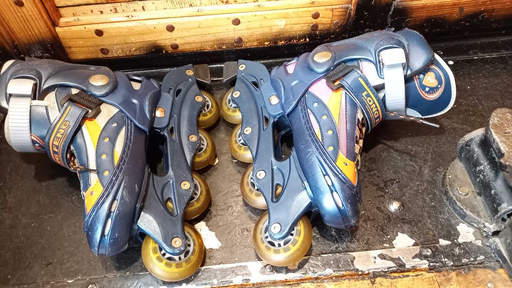 Роликовые коньки раздвижные LONG FENG размер 29-33