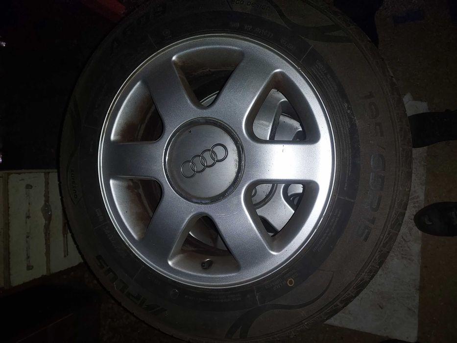 Jantes 15 com pneus Audi A3