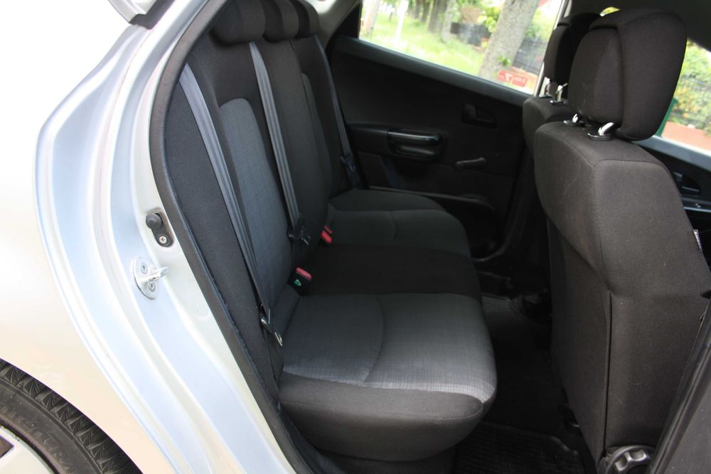 kia ceed 1.4 benz,hatchback, 2011r