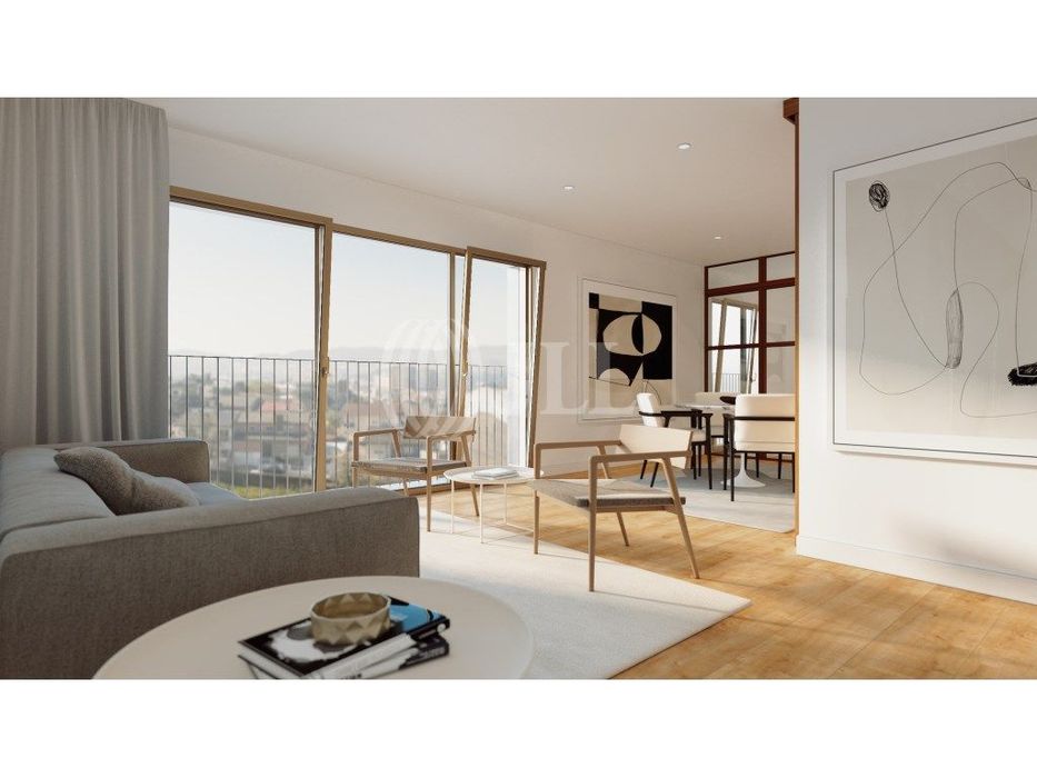 Apartamento T1 com varanda e estacionamento, no Lumiar