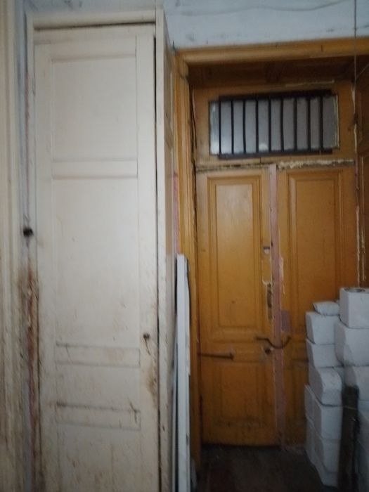 2 комнаты в коммунальной квартире