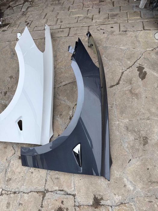 Крило ліве праве Tesla Model 3 2017- крило ліве праве Тесла Тройка 17-