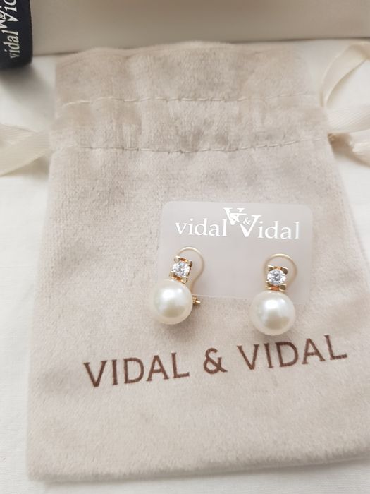 Brincos  Vidal e Vidal