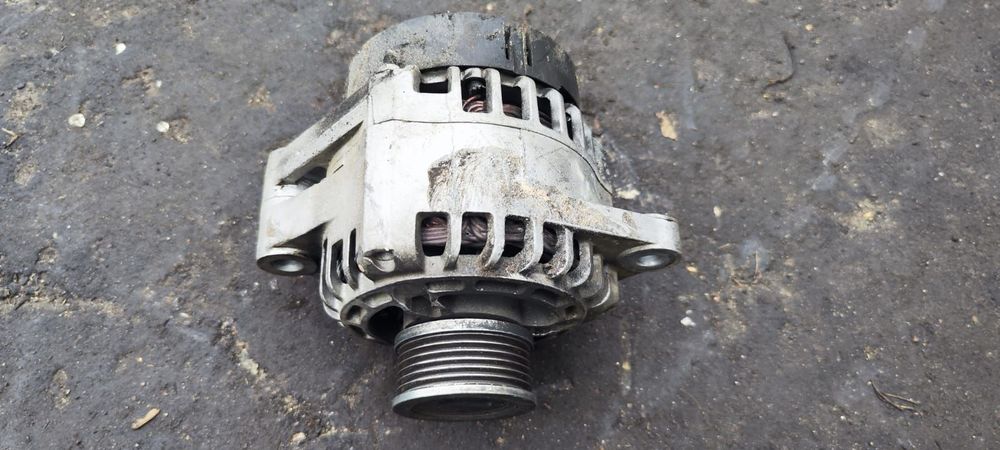 Alternator Opel Zafira Vectra 1.9 CDTI