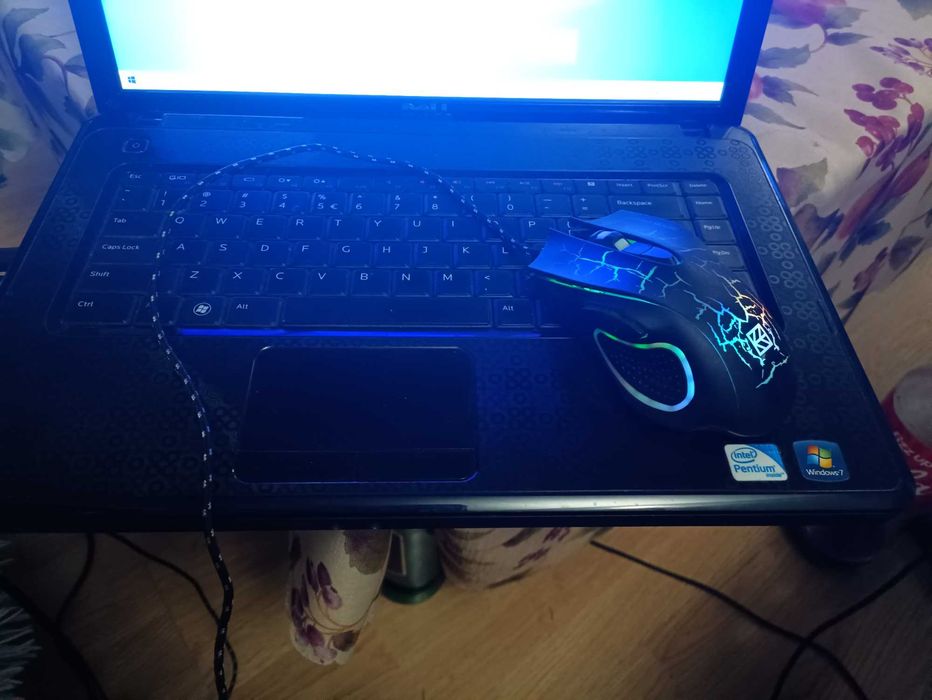 DELL INSPIRON laptop RAM 4GB komputer przenośny ekran 15,6" notebook
