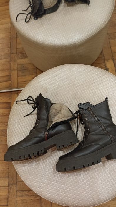 Ботинки кожаные , зимние 39 размер 25см