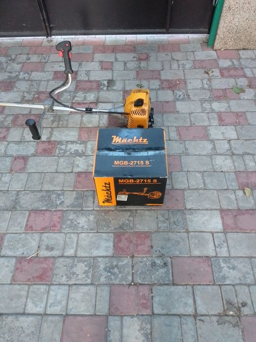 Продам триммер в отличном состоянии