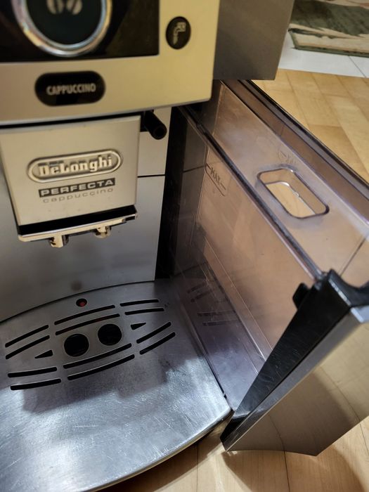 Кавомашина Delonghi