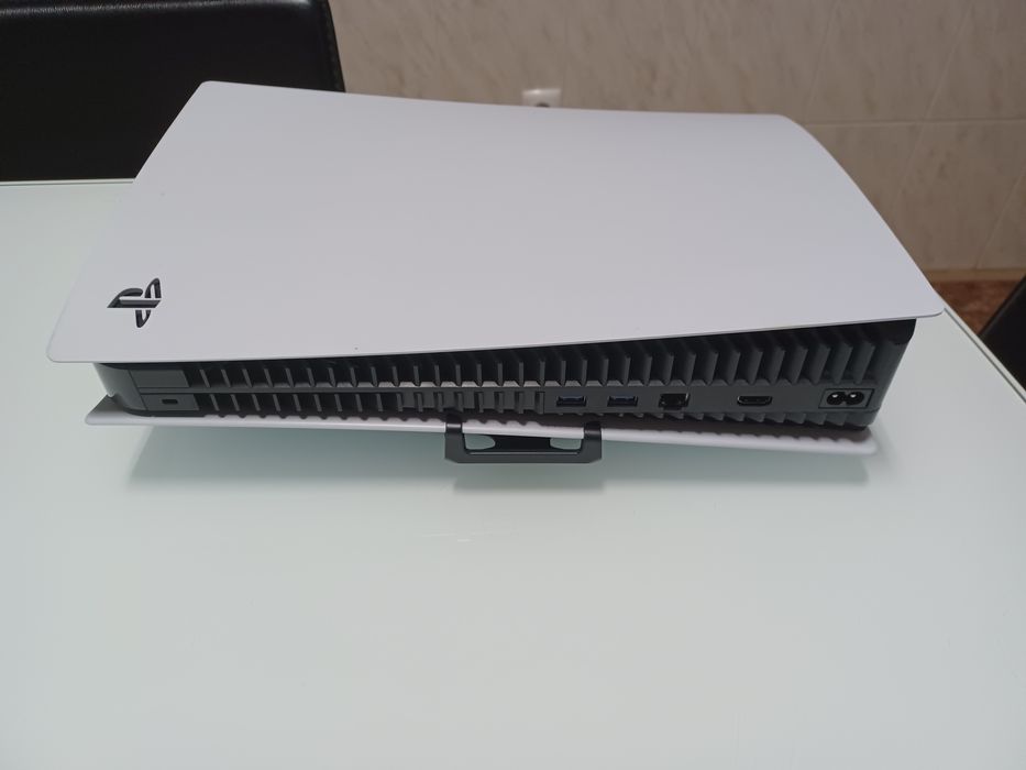 PlayStation 5 Standard + Comando DualSense – Excelente Estado