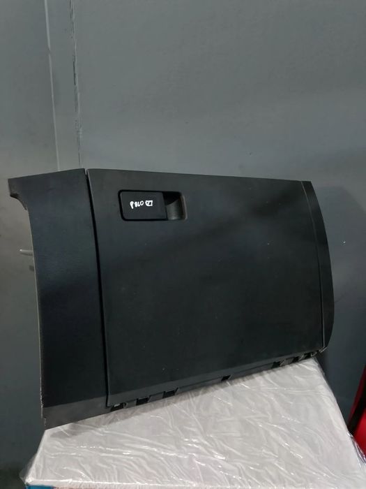PORTA LUVAS VOLKSWAGEN POLO 17- / 2G1857097