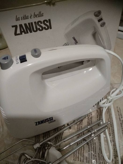 Міксер Zanussi ZHM 1250