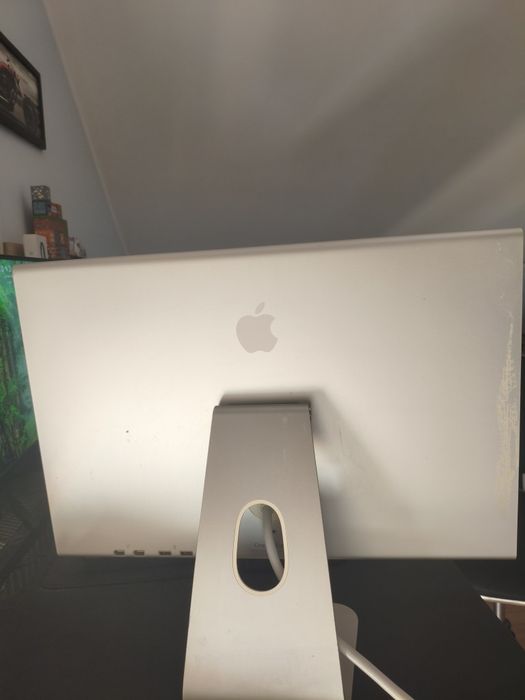 Apple Cinema Display 22” A1096 – monitor kolekcjonerski