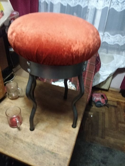 Sprzedam taboret uri ikea