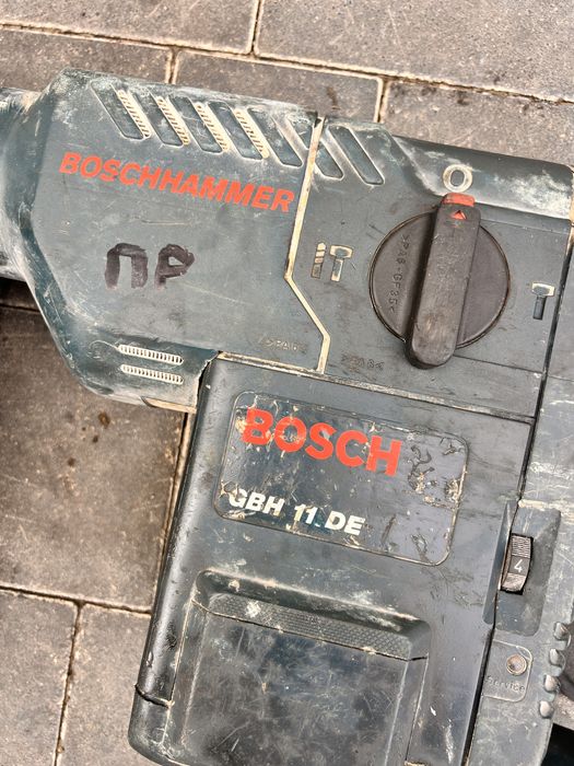 Перфоратор Bosch GBH 11 DE