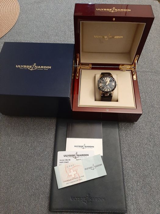 Золотые часы Ulysse Nardin Executive Dual Time.