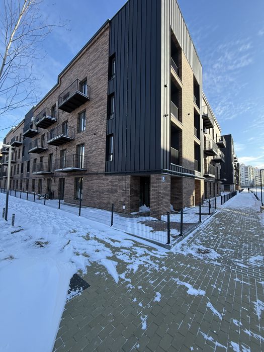 Власник 2км.кв в зданому будинку