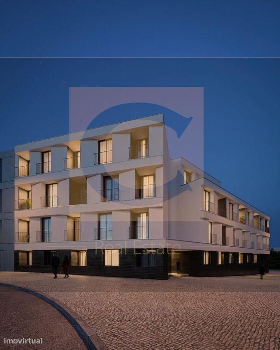 Excelente Apartamento - A 5 Minutos Do Metro - Com Terraço — Paranhos, Porto