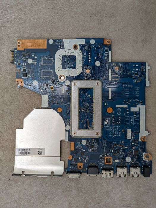 Ноутбук на запчастини HP Pavilion 250 G6 / 255 G6 / 15-BS / 15-BW