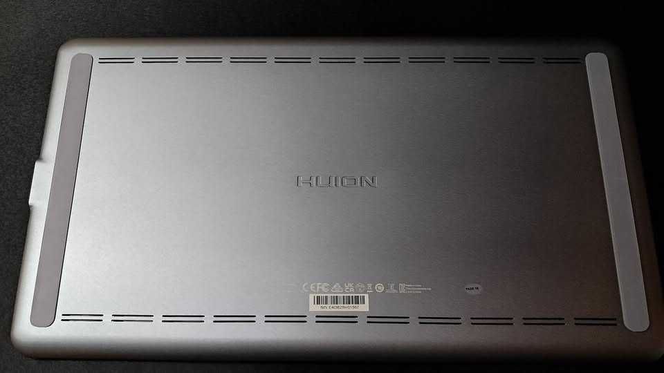 HUION Kamvas Pro 13 – Mesa Digitalizadora com Ecrã + Acessórios