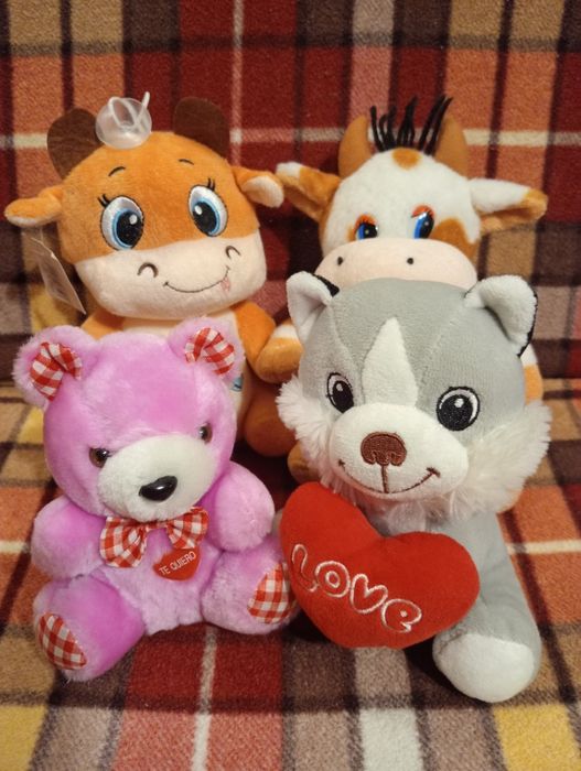 Продаємо м'які іграшки