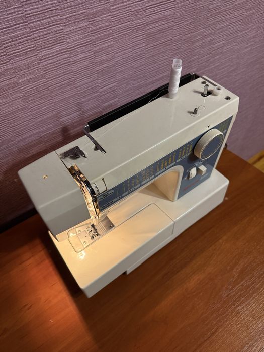 Швейна машина NECCHI 559