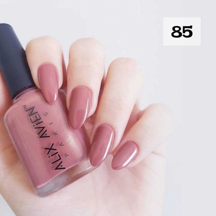 Лак для нігтів Alix Avien