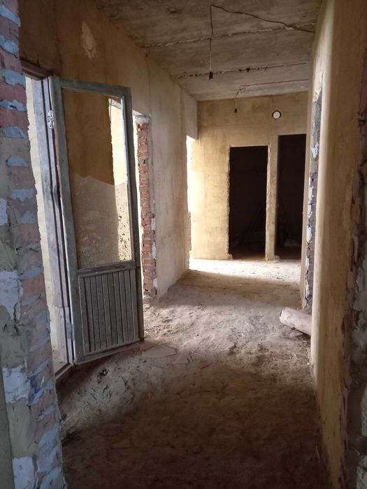 Будинок 99,4 м² та Гараж з підвалом 42,83  м² (НЕ АРЕНДА, ПРОДАЖ)