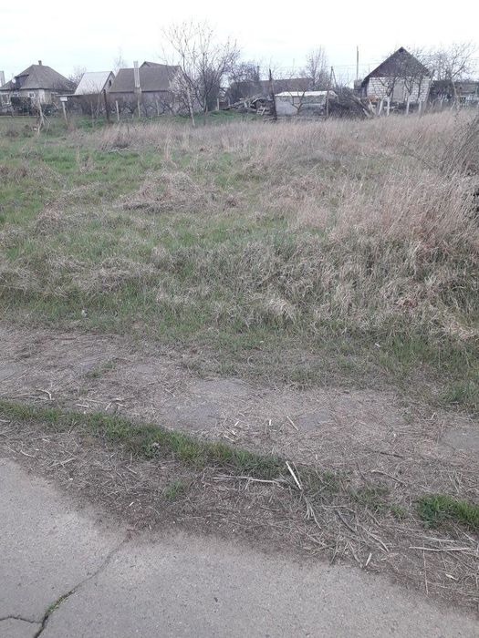 Продам участок под строительство дома в центре Овидиополя(032-367)