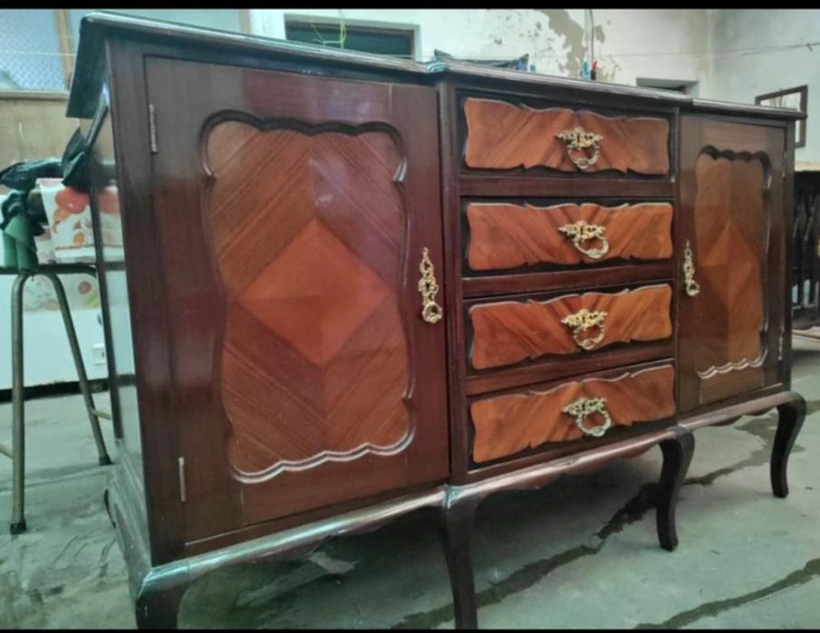 2 armários  cada com 1.80m