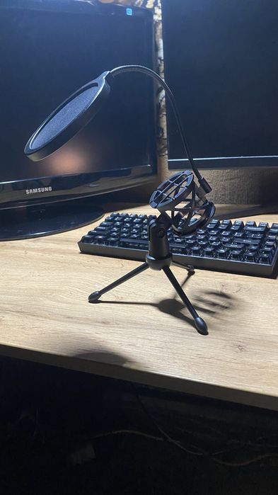 Мікрофон studio microphone