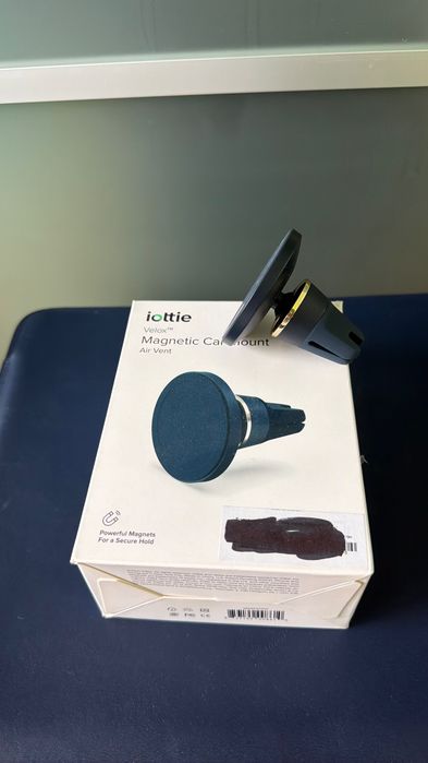 Автоутримувач для телефону iOttie iVelox Magnetic Air Vent Mount (MGSFIO102