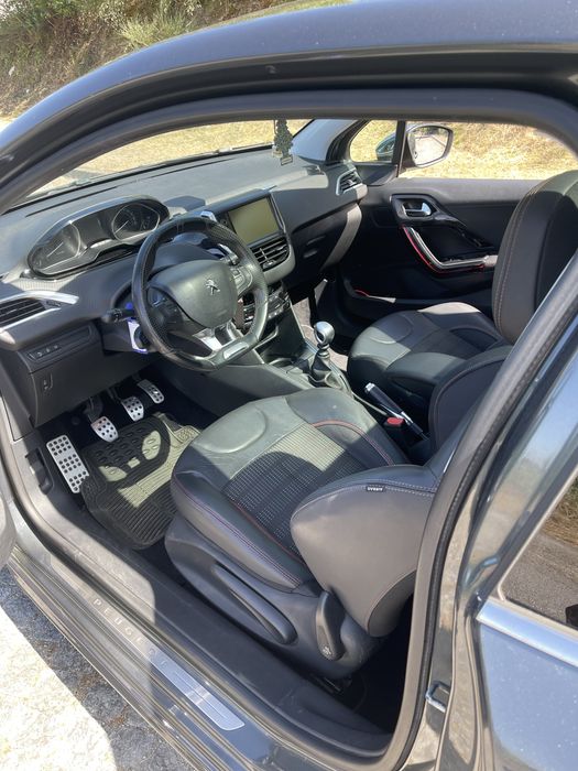 Peugeot 208 GT Line 1.6 HDI 120cv