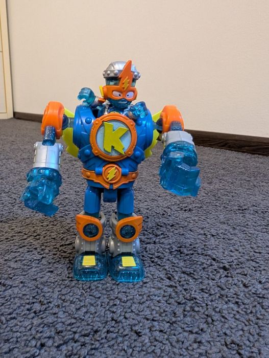 Figurka Super things