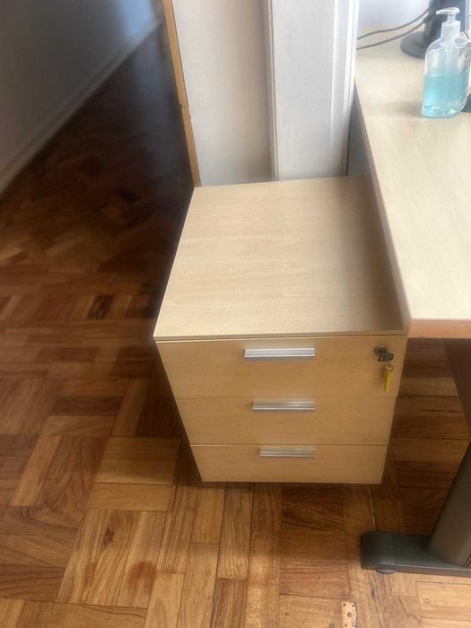 2 Blocos de 3 gavetas em faia e com rodas 40x60