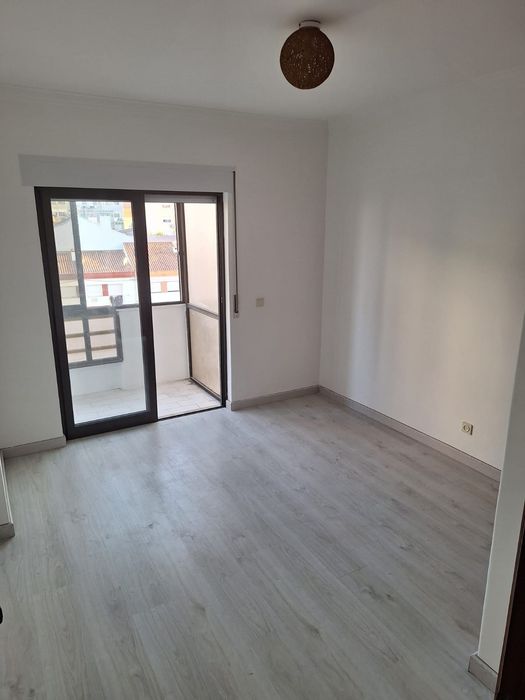 Apartamento T1 para arrendamento
